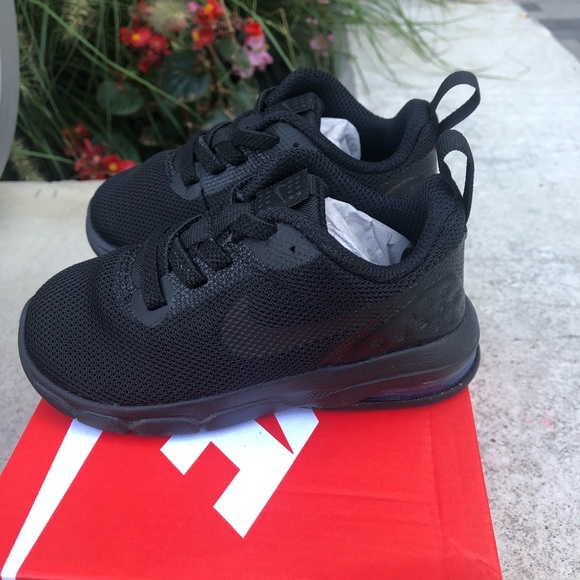 Nike Other - ❗️SALE ❗️NIKE AIR MAX MOTION LW (TDV) BLACK SZ 6c